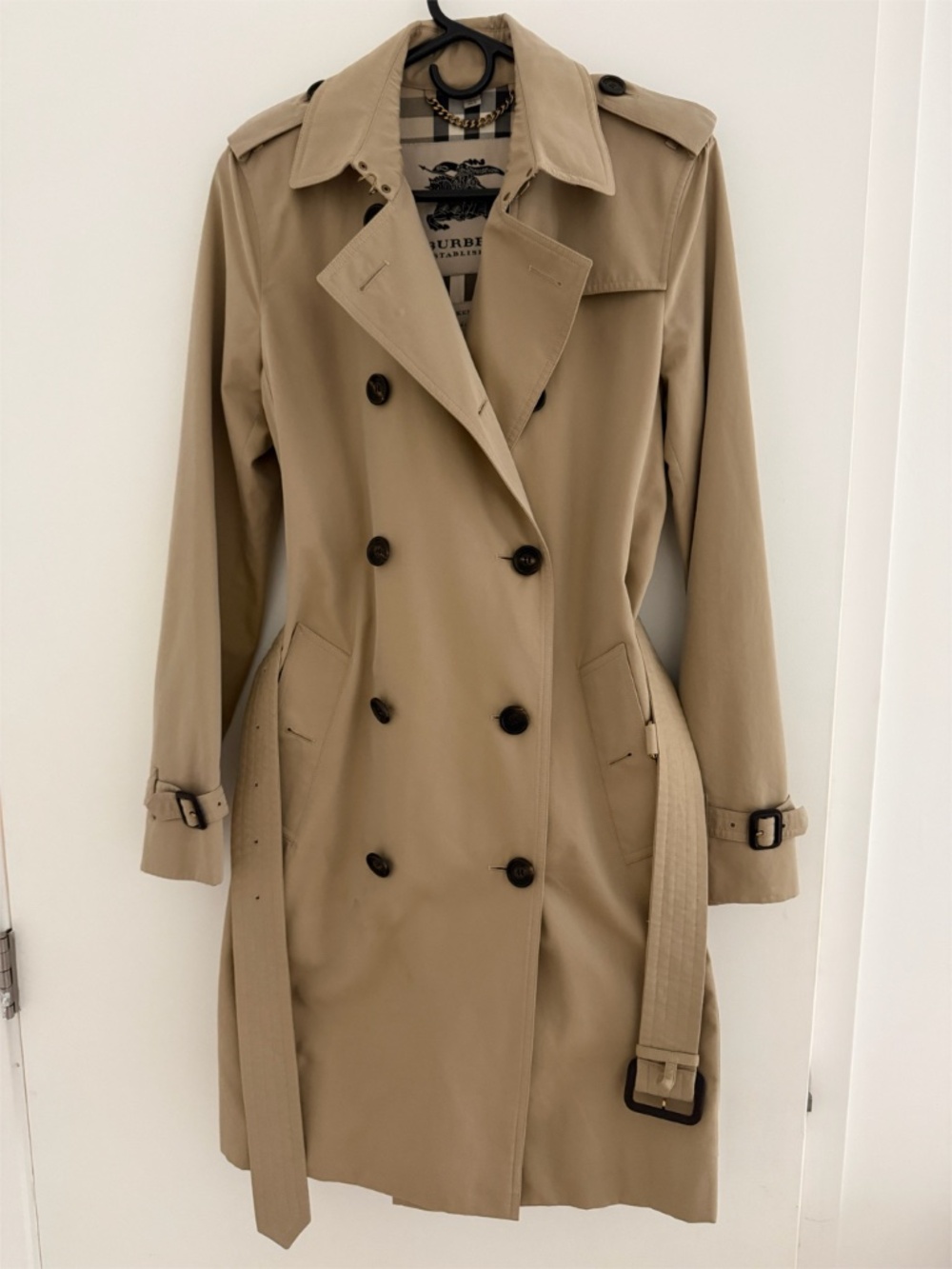 Unworn Burberry The Kensington Long Heritage ClassicTrench Coat Honey Beige US 8